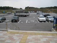 Medium_道の駅「恵みの里」大山きゃらぼく (36)s